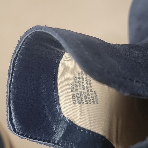 Reaction by Kenneth Cole "Kite Fly" Navy Blue Suede Booties, Size 8 - Picture 8 of 8